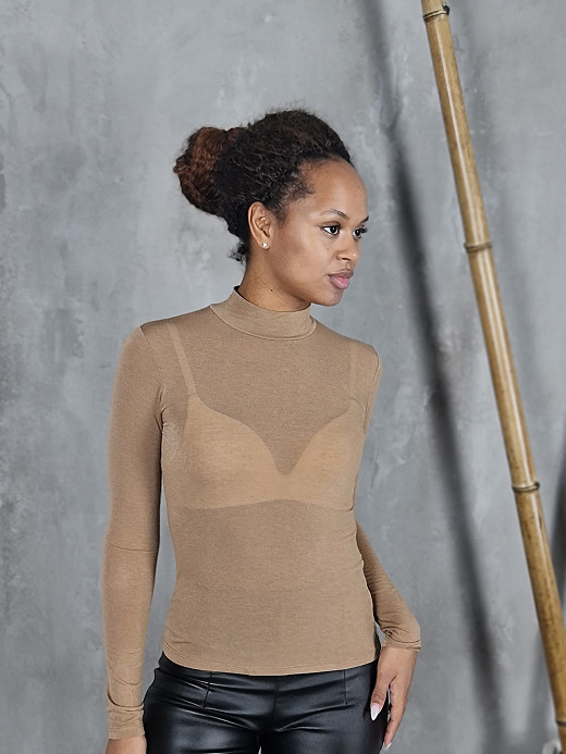 Водолазка Cashmere Blend с кашемиром с низким горлом карамель