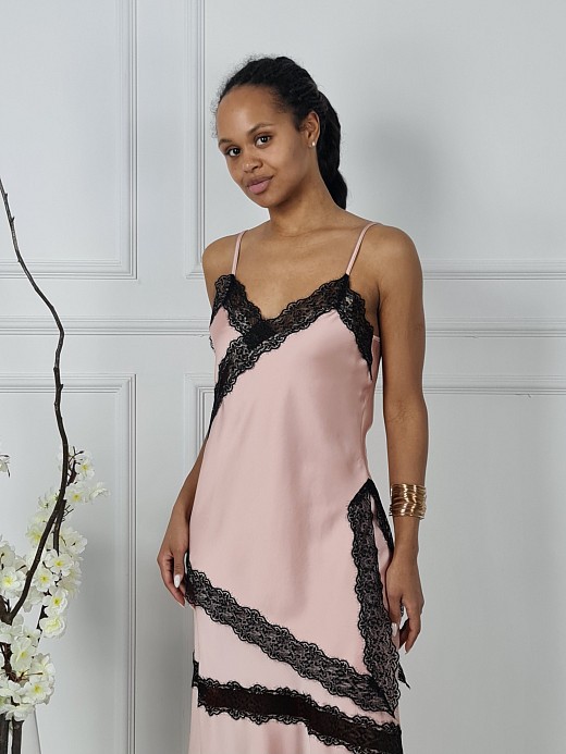 Топ Imperial с черным кружевом пудра