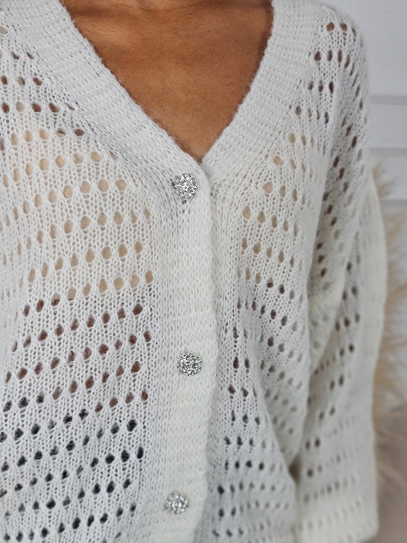Кардиган CLOTHÉ на пуговицах со стразами молочный , фотография №4