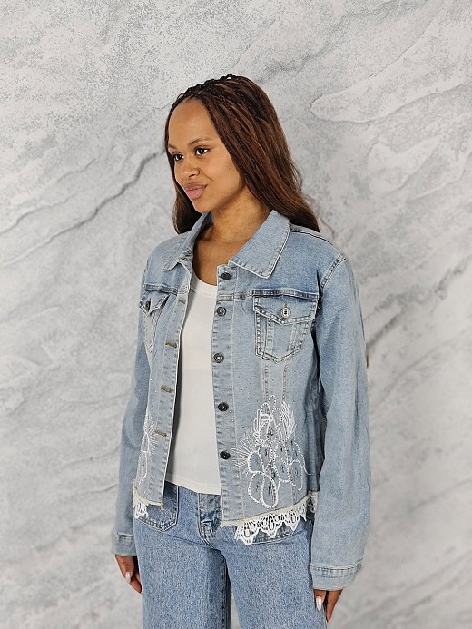 Джинсовая куртка Miss Kiss со стразами и кружевом голубая