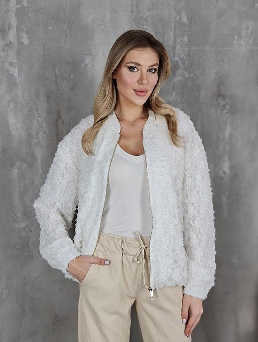 Бомбер Atelier Emi с цветочками белый